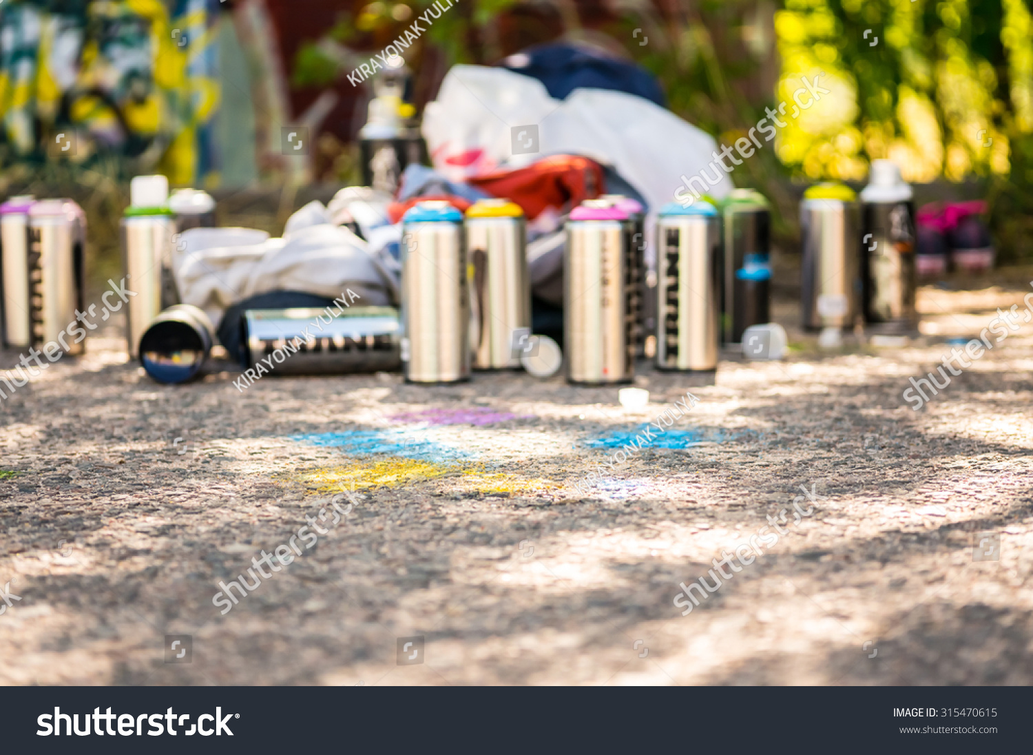 paint graffiti spray paint graffiti spray