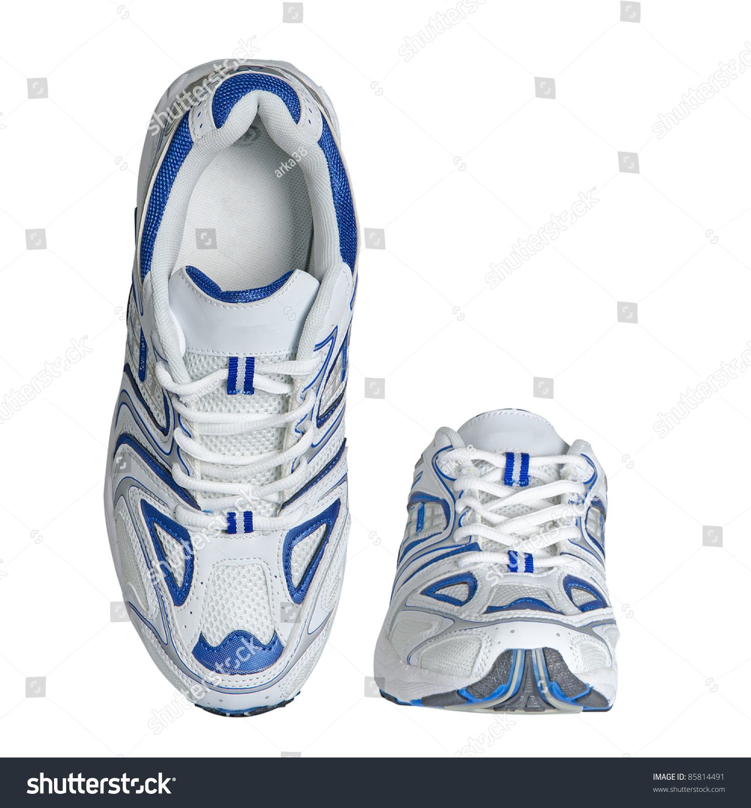 how much does a pair of sneakers weigh