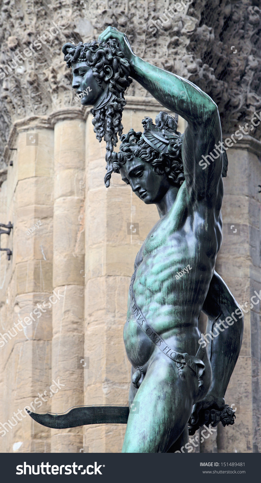 sculpture perseus holding head medusa