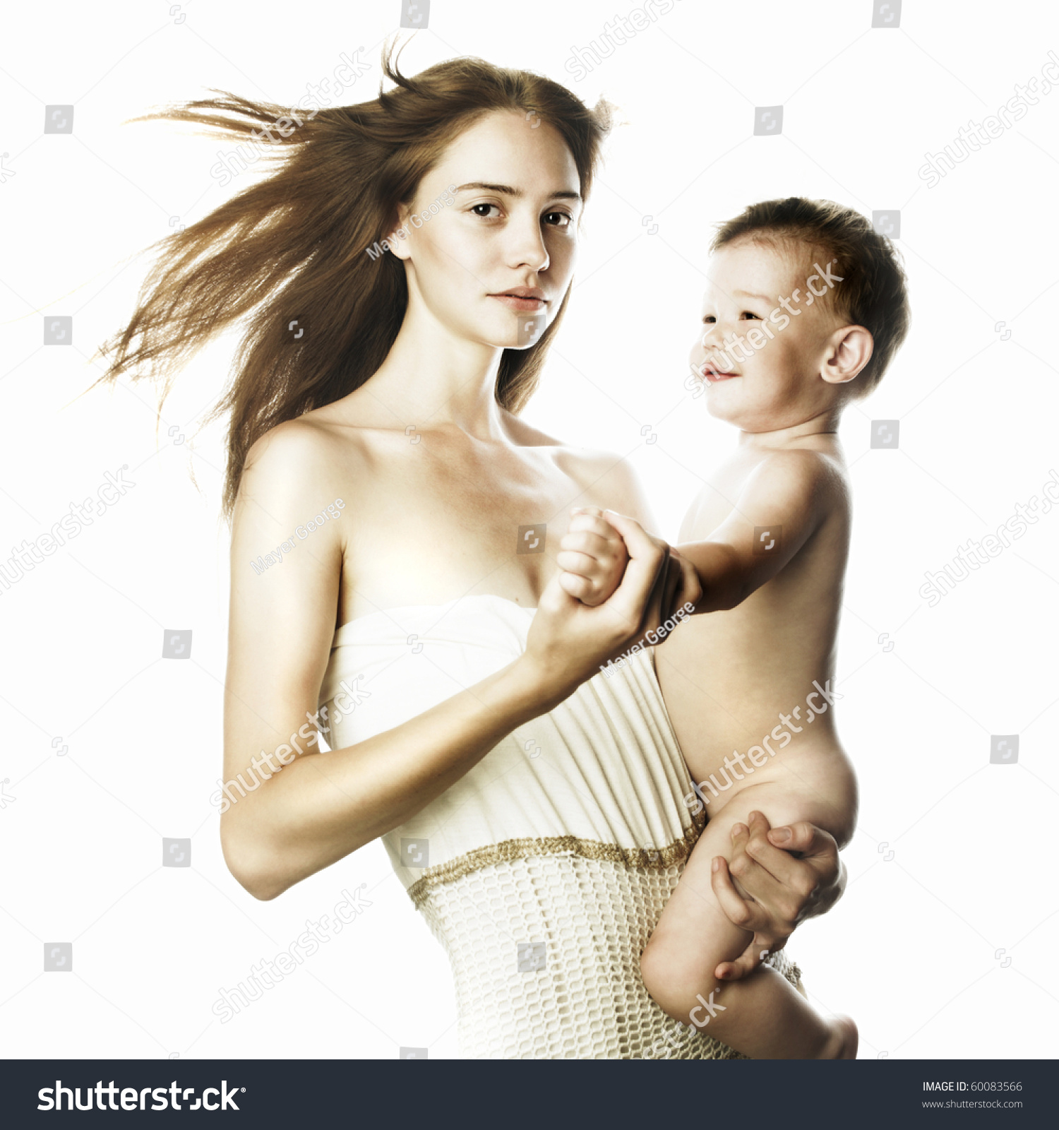 Молодые голые мамы