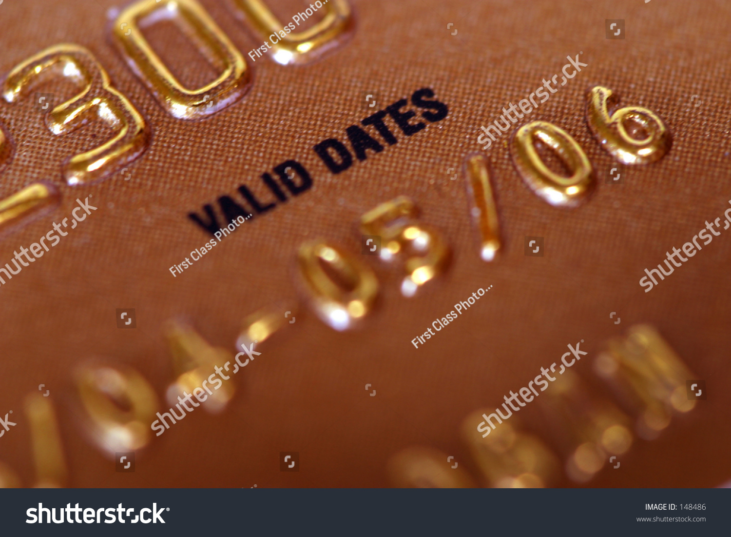 photo-of-the-valid-dates-on-a-credit-card-148486-shutterstock