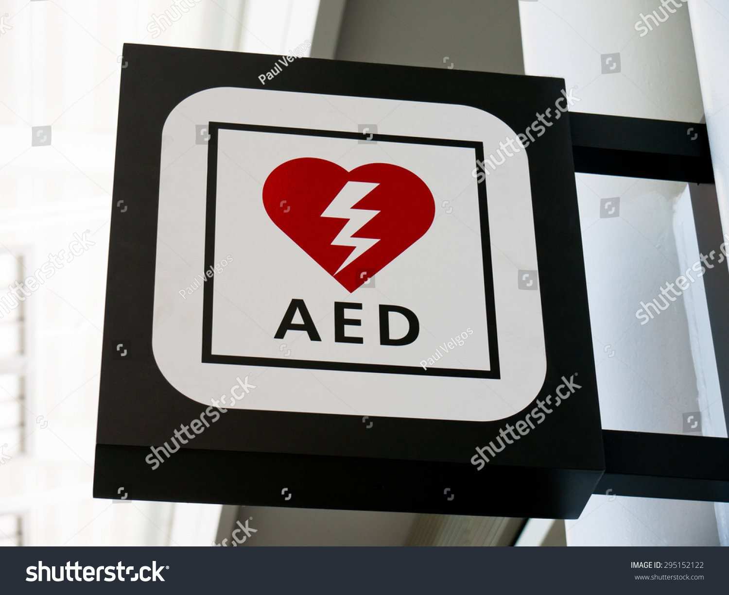 Picture Aed Emergency Defibrillator Sign Mounted Stock Photo 295152122