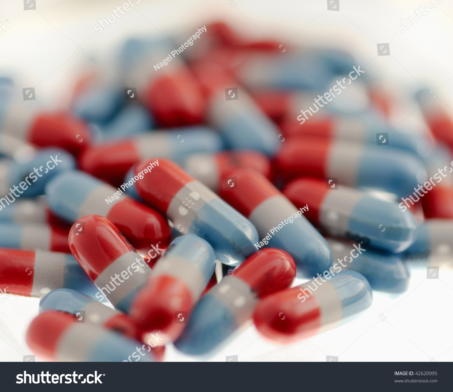 All 105+ Images what pill is red white and blue Completed