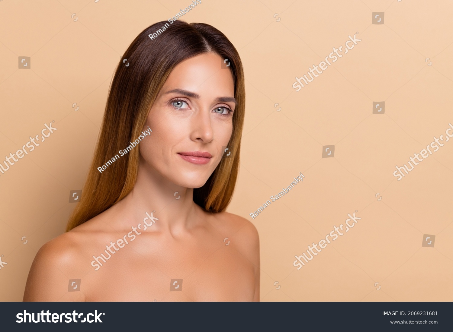 Im Genes De Nude Woman Smiling Im Genes Fotos Y Vectores De