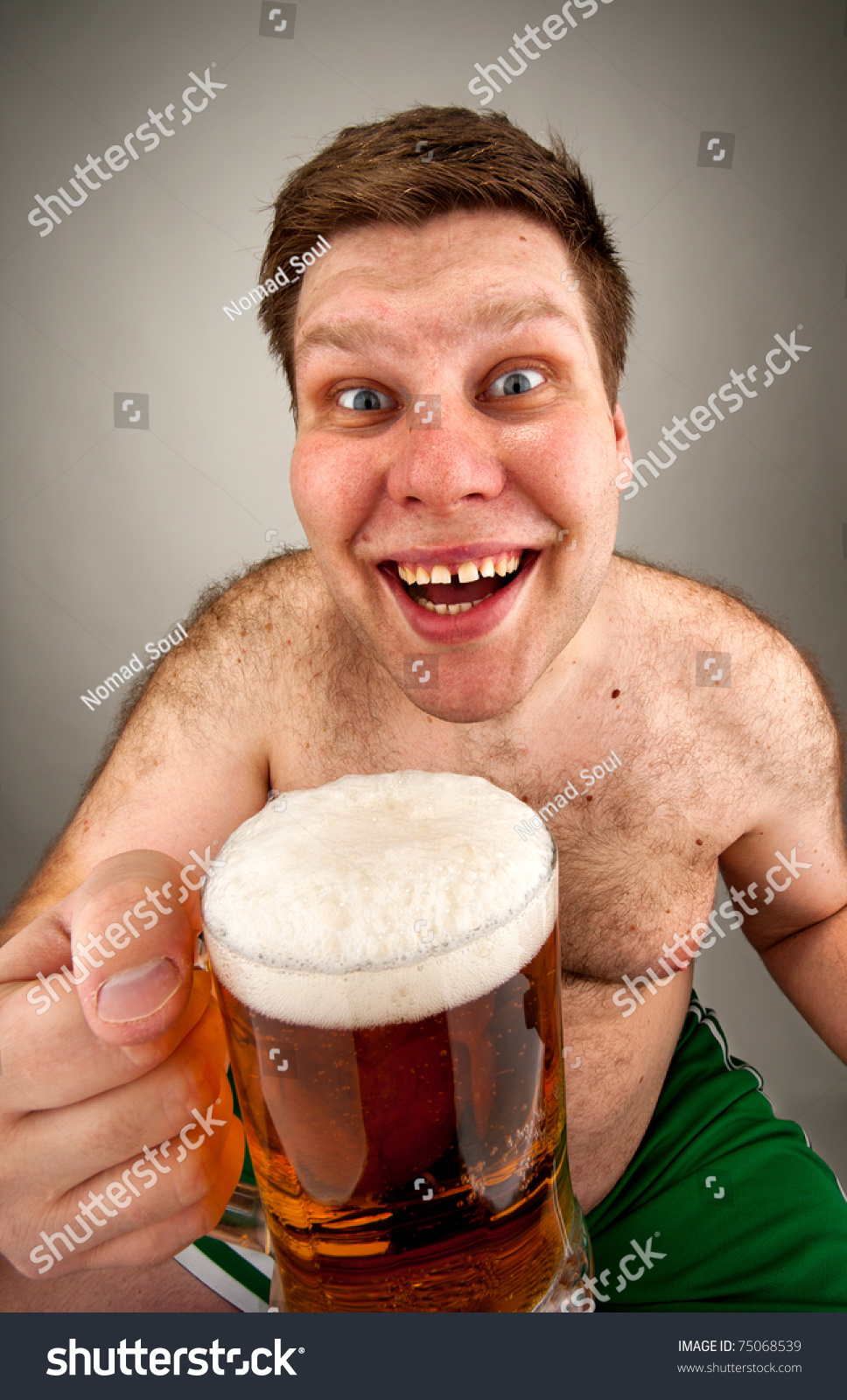 Fat dude with glasses gets his tool sucked by a hot brunette 7