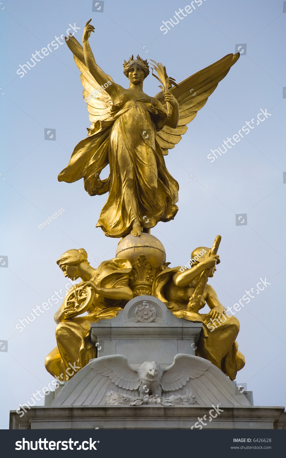 Queen Victoria Memorial,Gold Statue In Front Of Buckingham Palace In