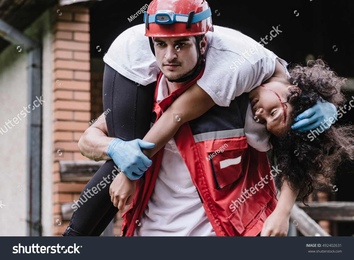 859 Carrying Injured Man Images Stock Photos Vectors Shutterstock