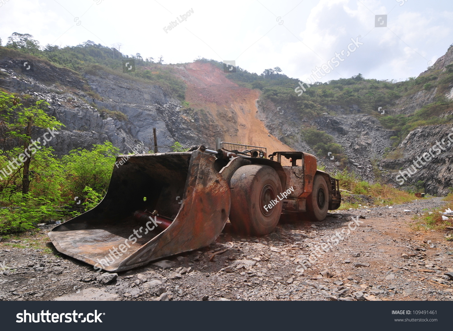 Rusting Mining Loader Scoop Underground Mine Stock Photo 109491461