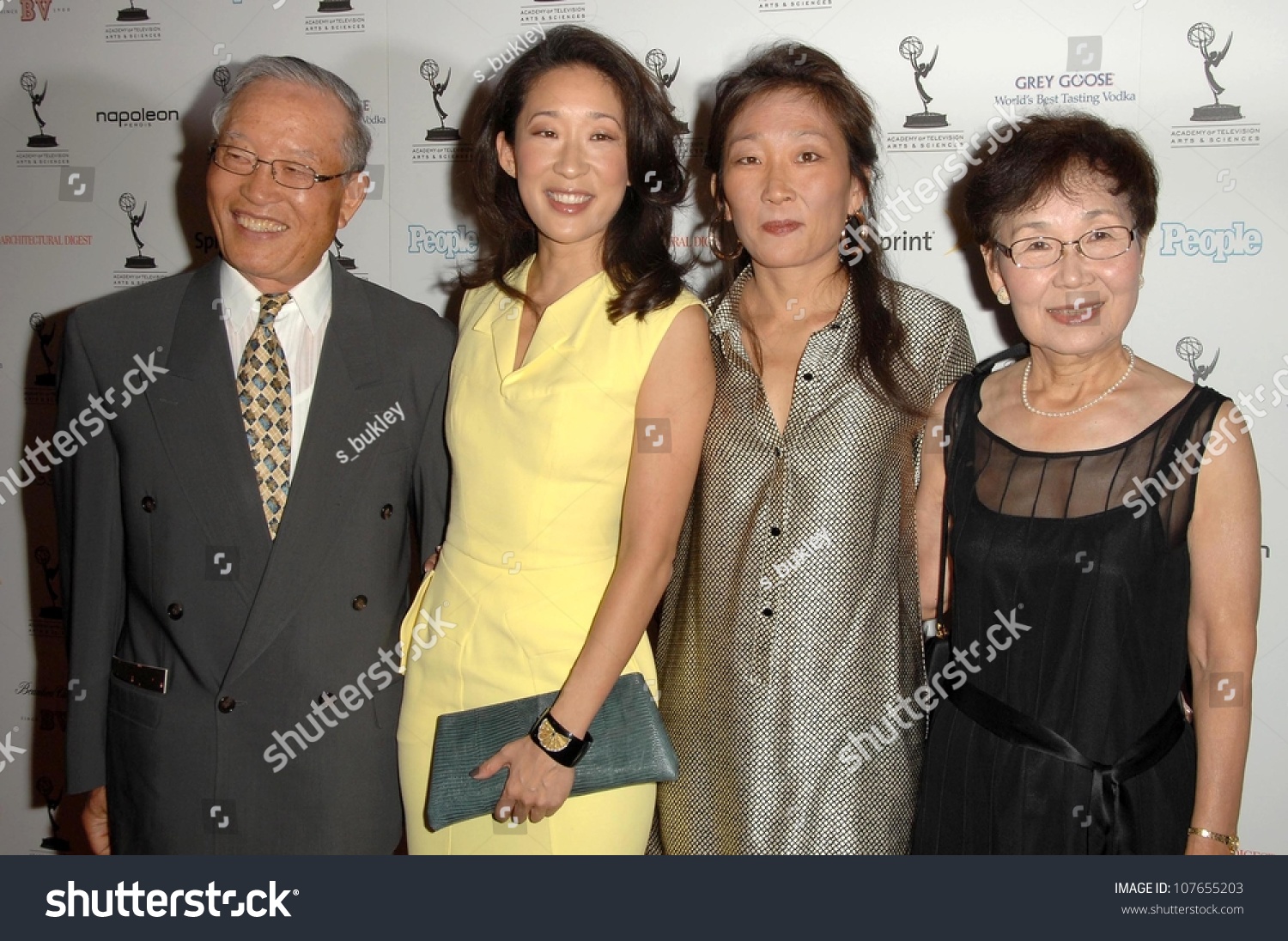 Sandra Oh Family 60th Primetime Emmy Stock Photo 107655203 Shutterstock