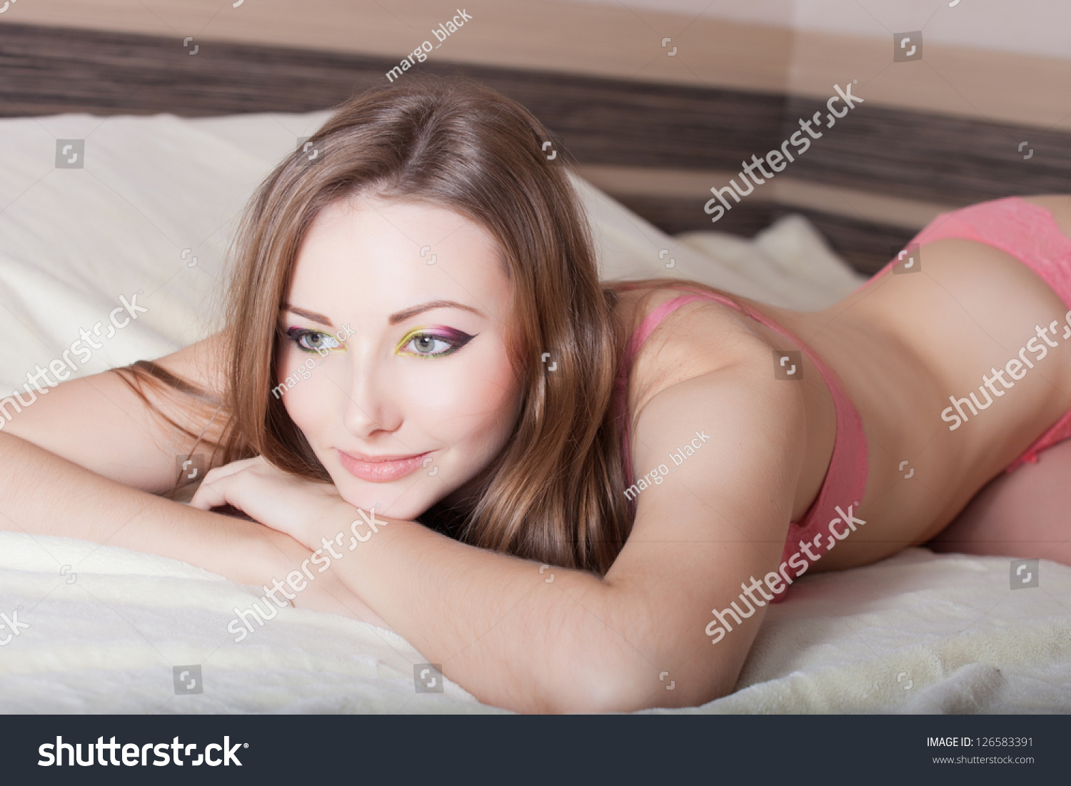 Sexy Beautiful Girl Pink Lingerie Bed Foto Stok 126583391 Shutterstock