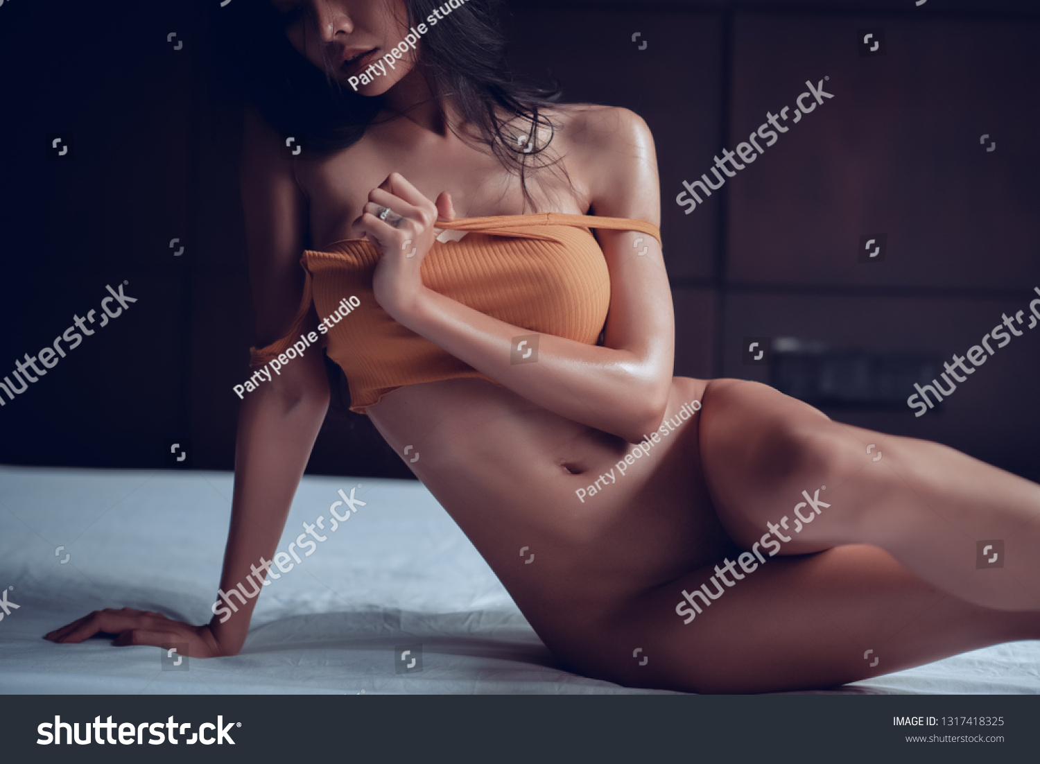 24 253 Nude Woman Sex Bilder Stockfotos Und Vektorgrafiken Shutterstock