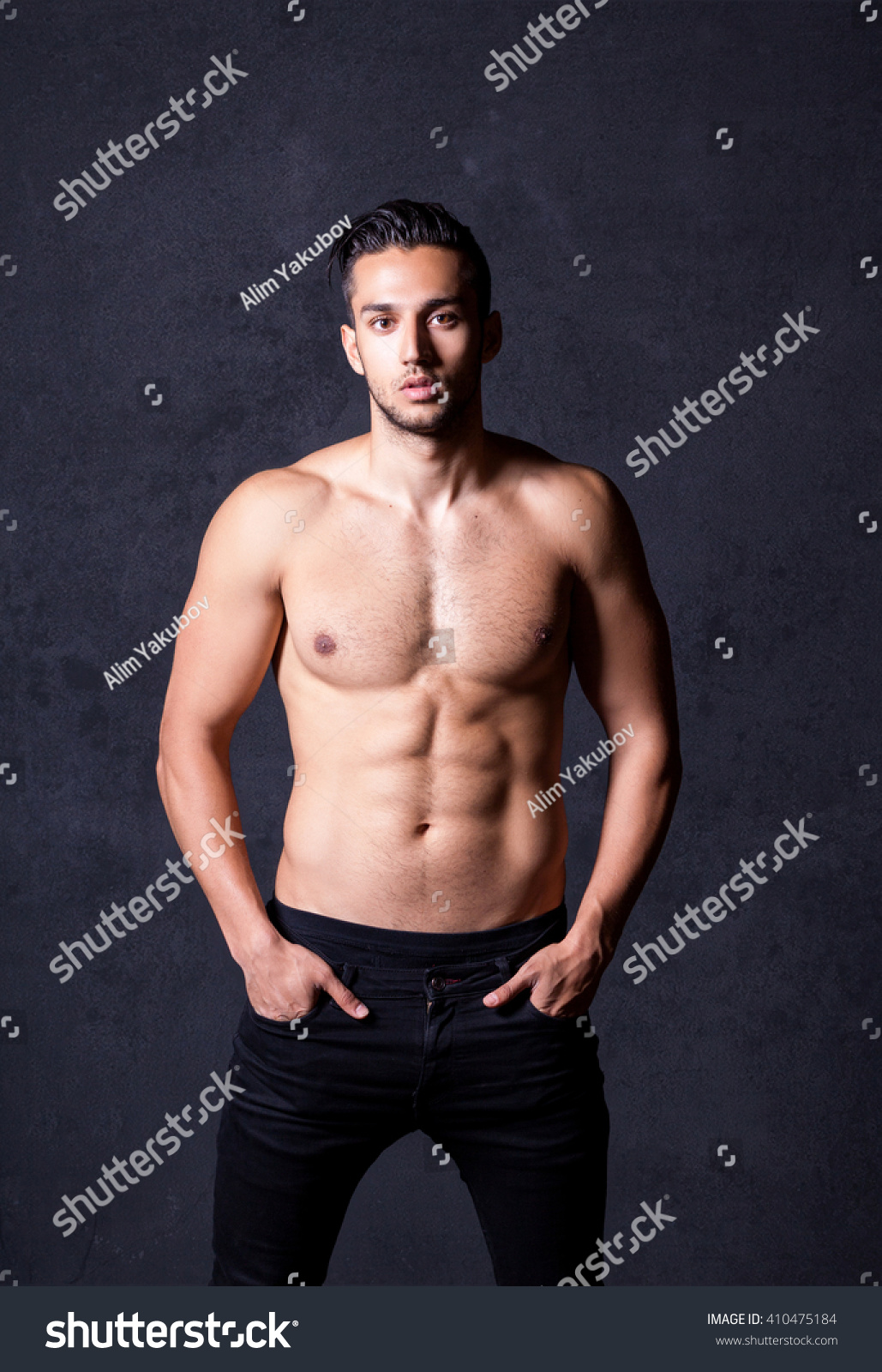 Photo De Stock Sexy Shirtless Male Model Flirting Against