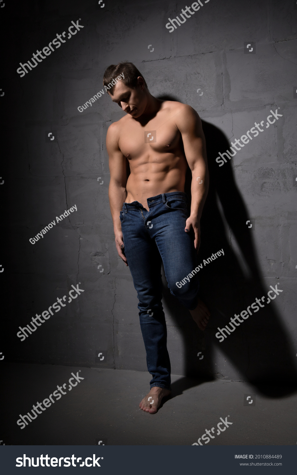 Sexy Shirtless Muscular Man Standing Near库存照片2010884489 Shutterstock