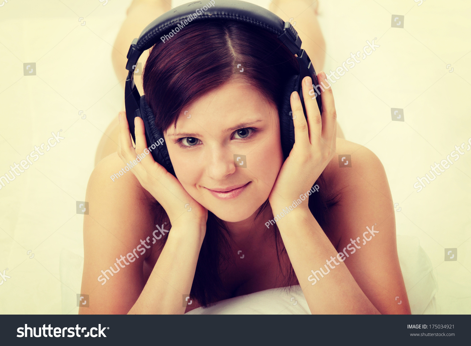 Sexy Topless Girl Laying Bed Listening Foto Stok Shutterstock