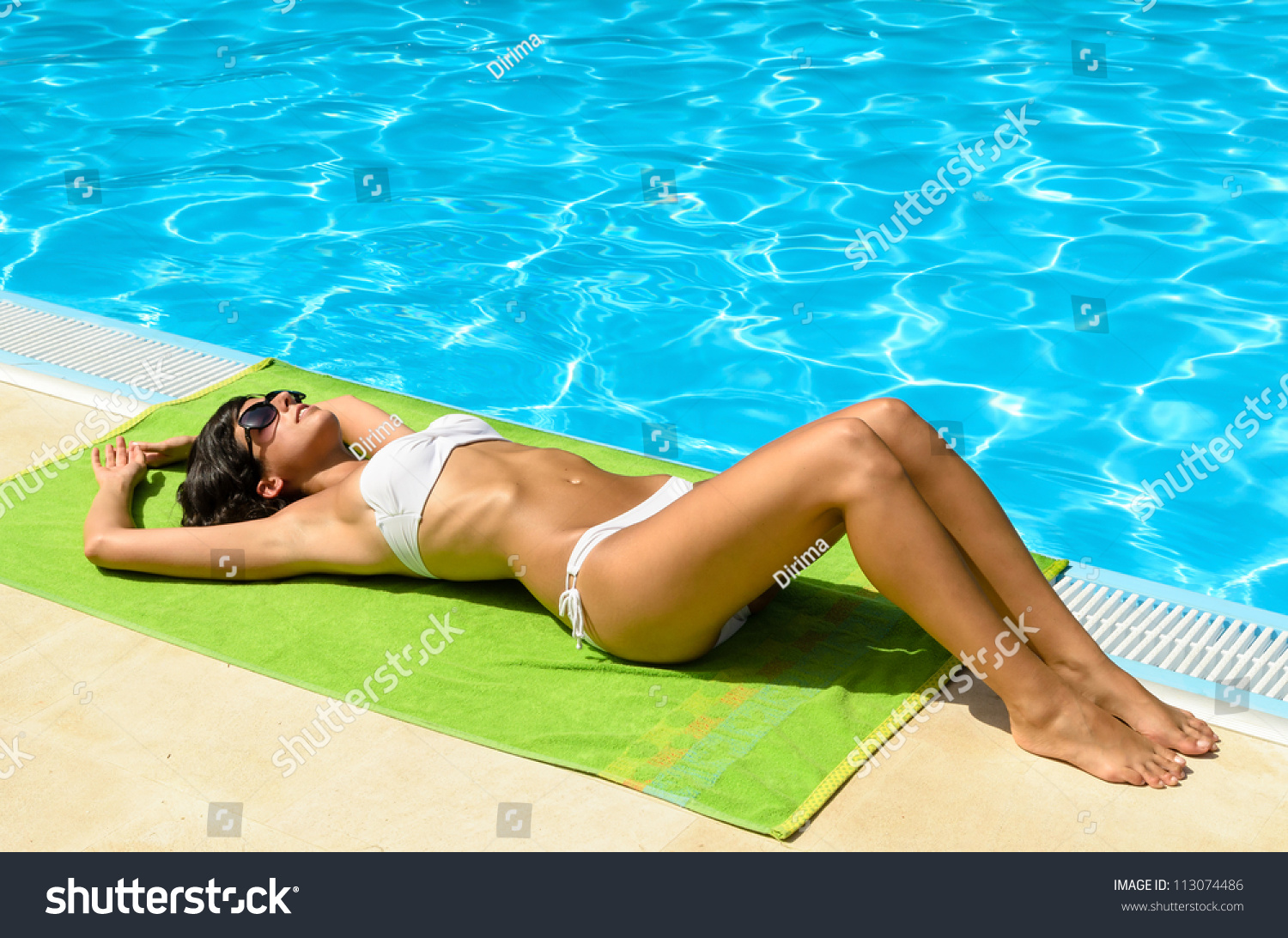 Sexy Woman Bikini Sunbathing Pool Resort Foto Stok Shutterstock