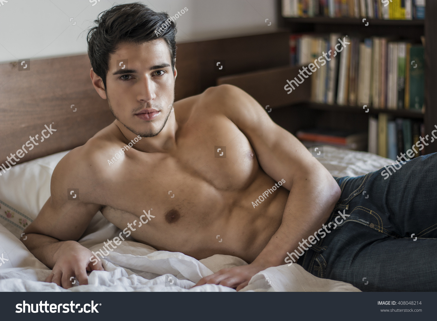 Shirtless Sexy Male Model Lying Alone库存照片408048214 Shutterstock