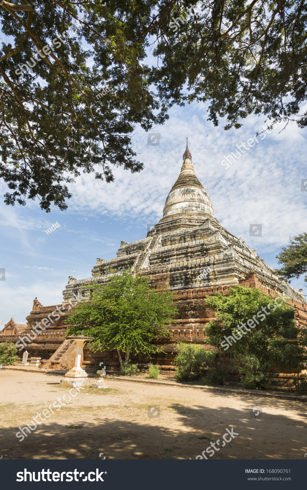 Shwesandaw Pagoda, This Buddhist Pagoda Was Built By King Anawrahta In 