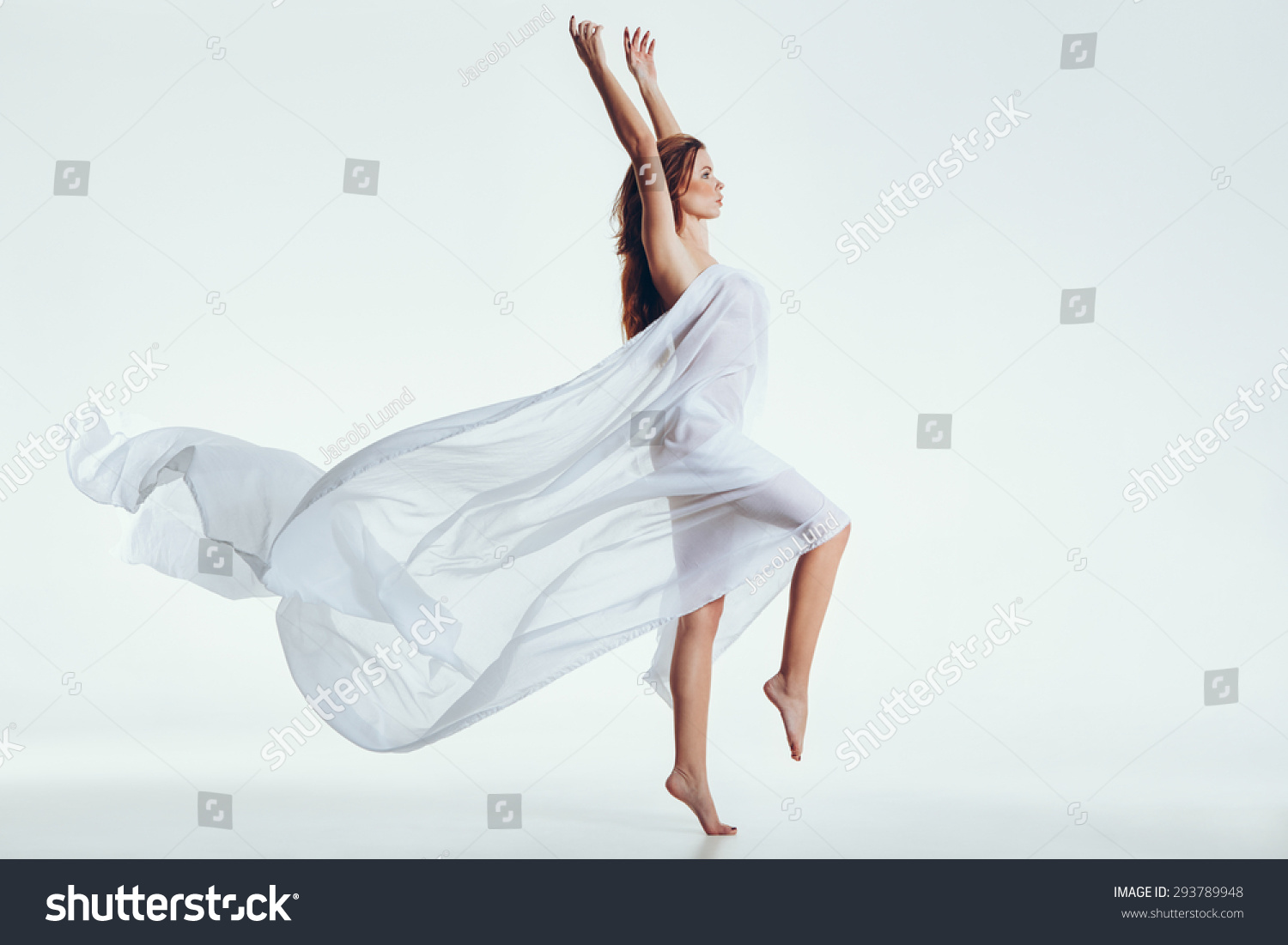 Photo De Stock Side View Beautiful Naked Woman Flying