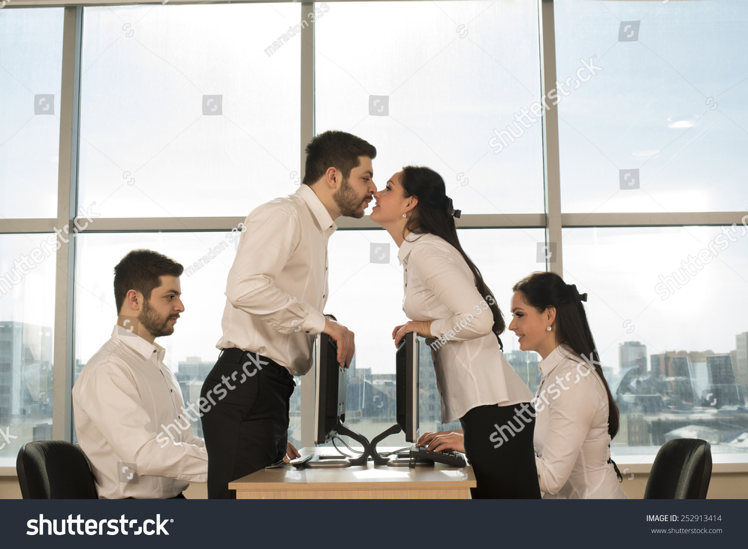 Different types of online dating sites