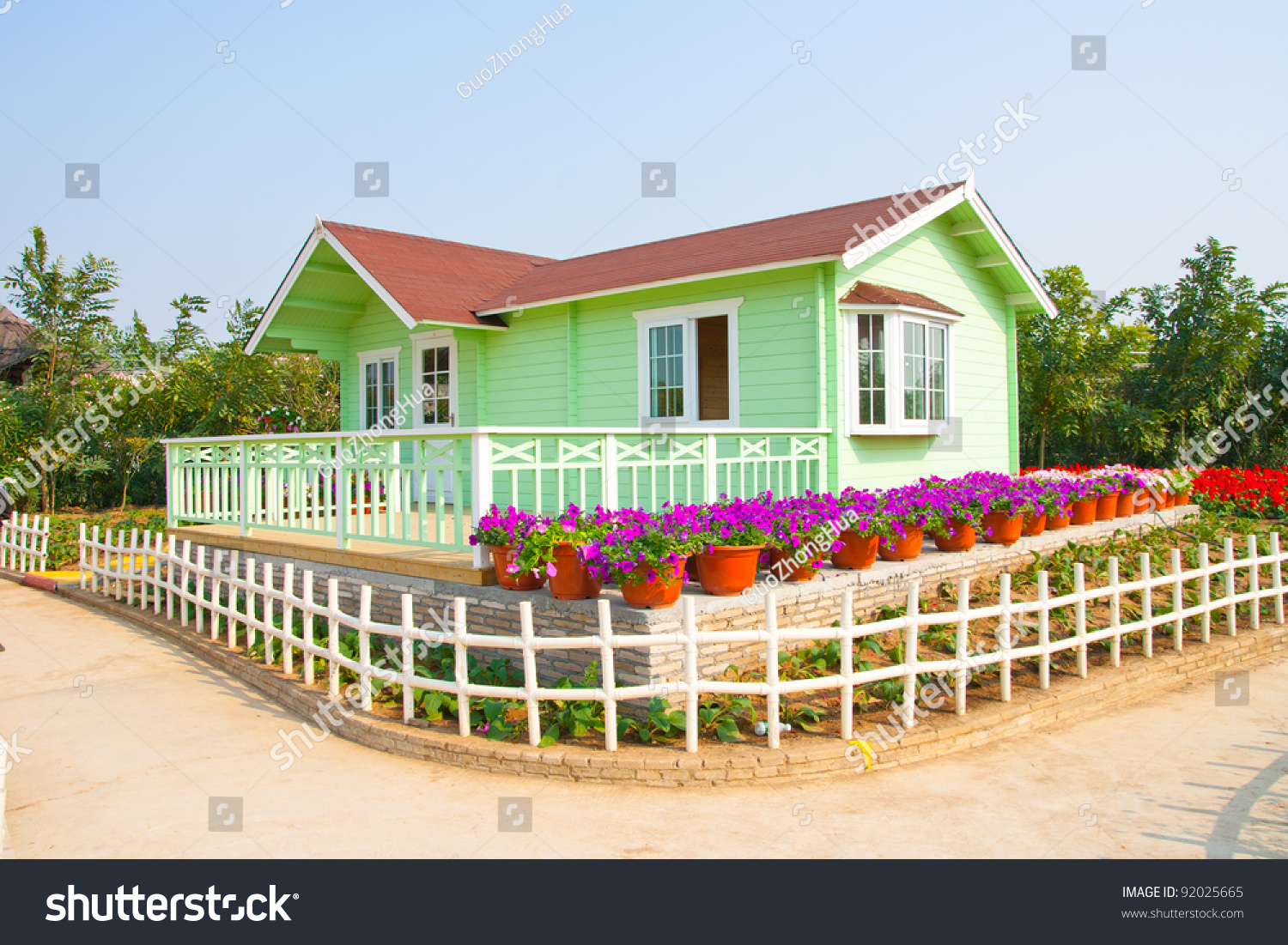 Small House In A Garden Stock Photo 92025665 : Shutterstock