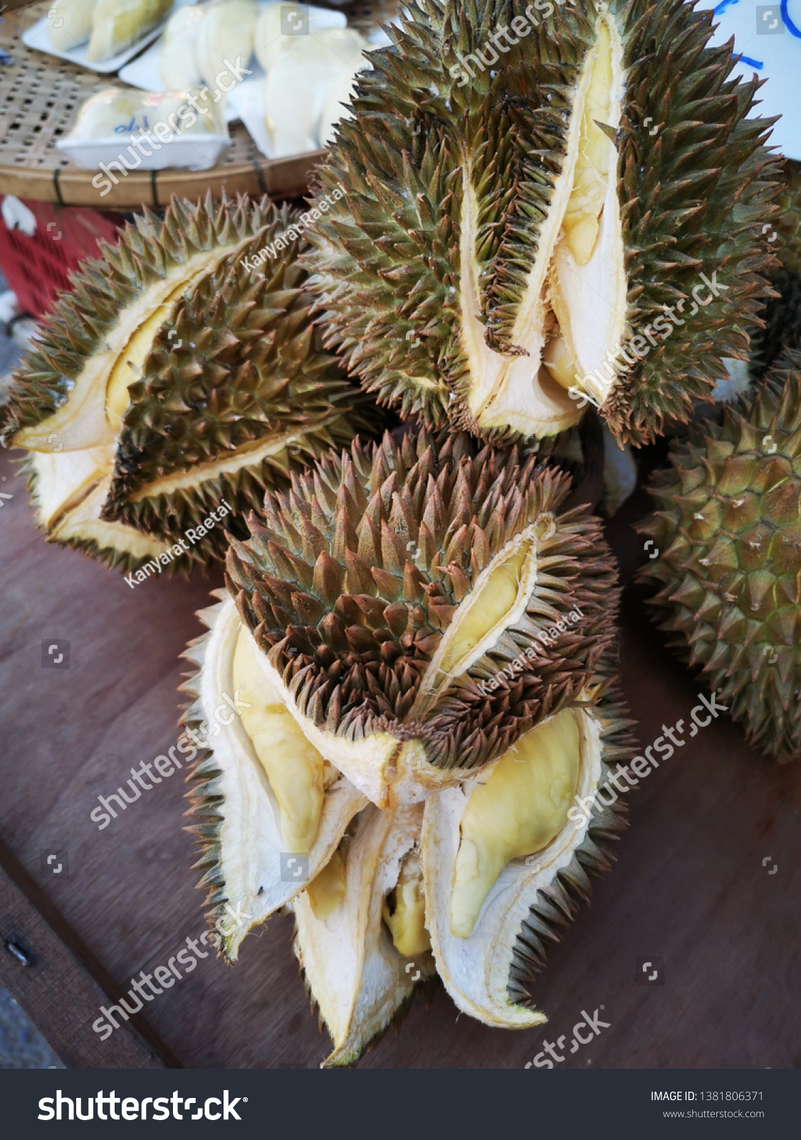 Split Durian Market Because Hot Weather Stock Photo