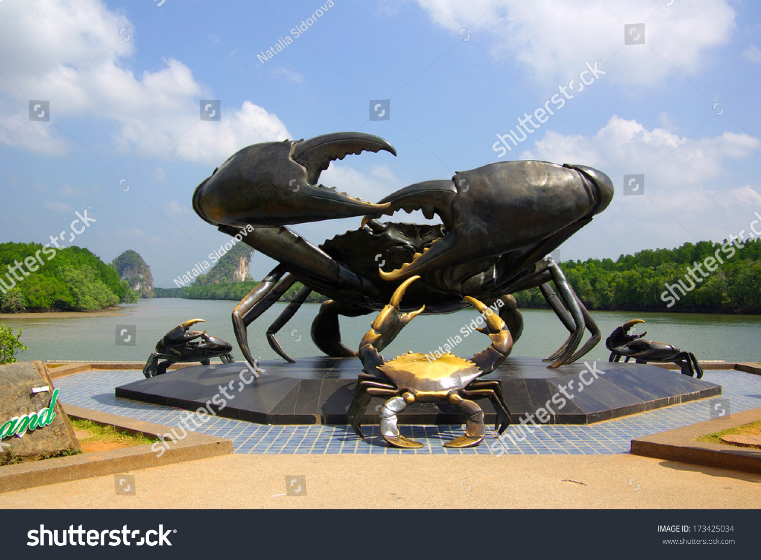 Statue Crabs Krabi Symbol Town Thailand Stock Photo 173425034