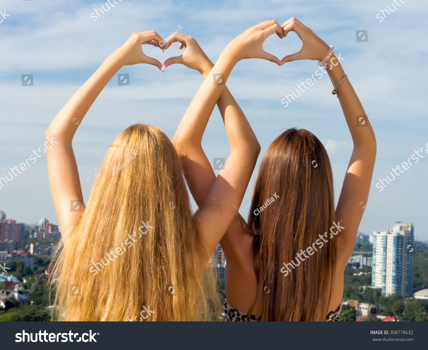 sisters young friend porn free pictuers of naked black girls
