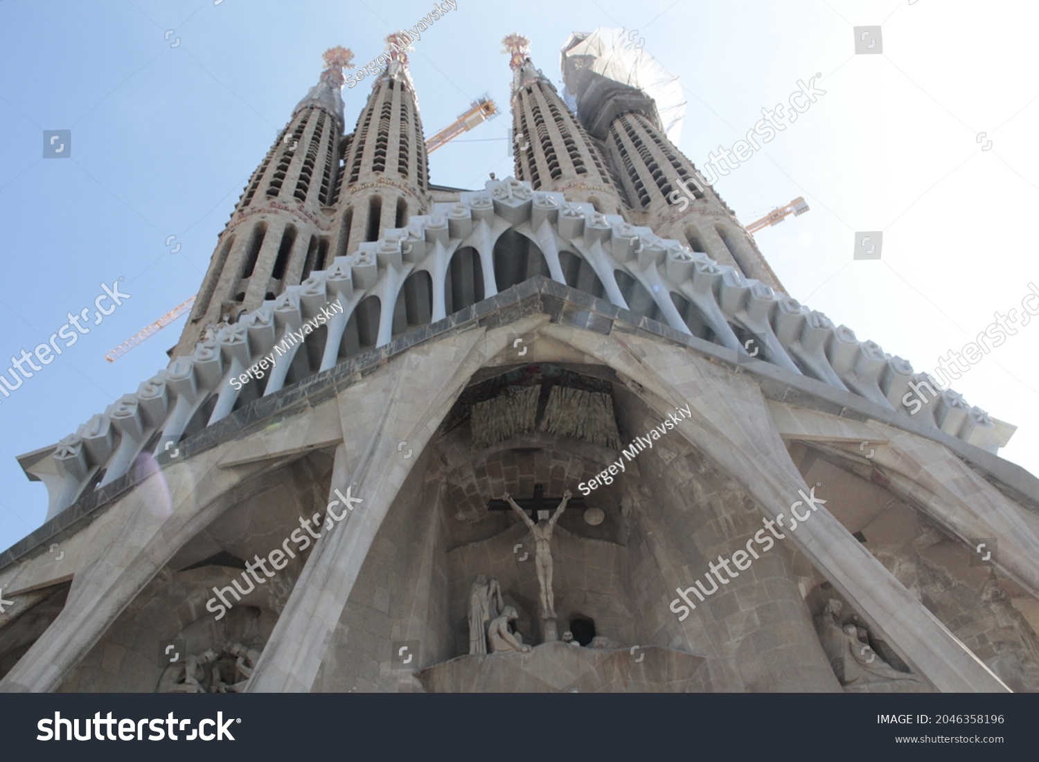 Temple Expiatori De La Sagrada Stock Photo 2046358196 Shutterstock