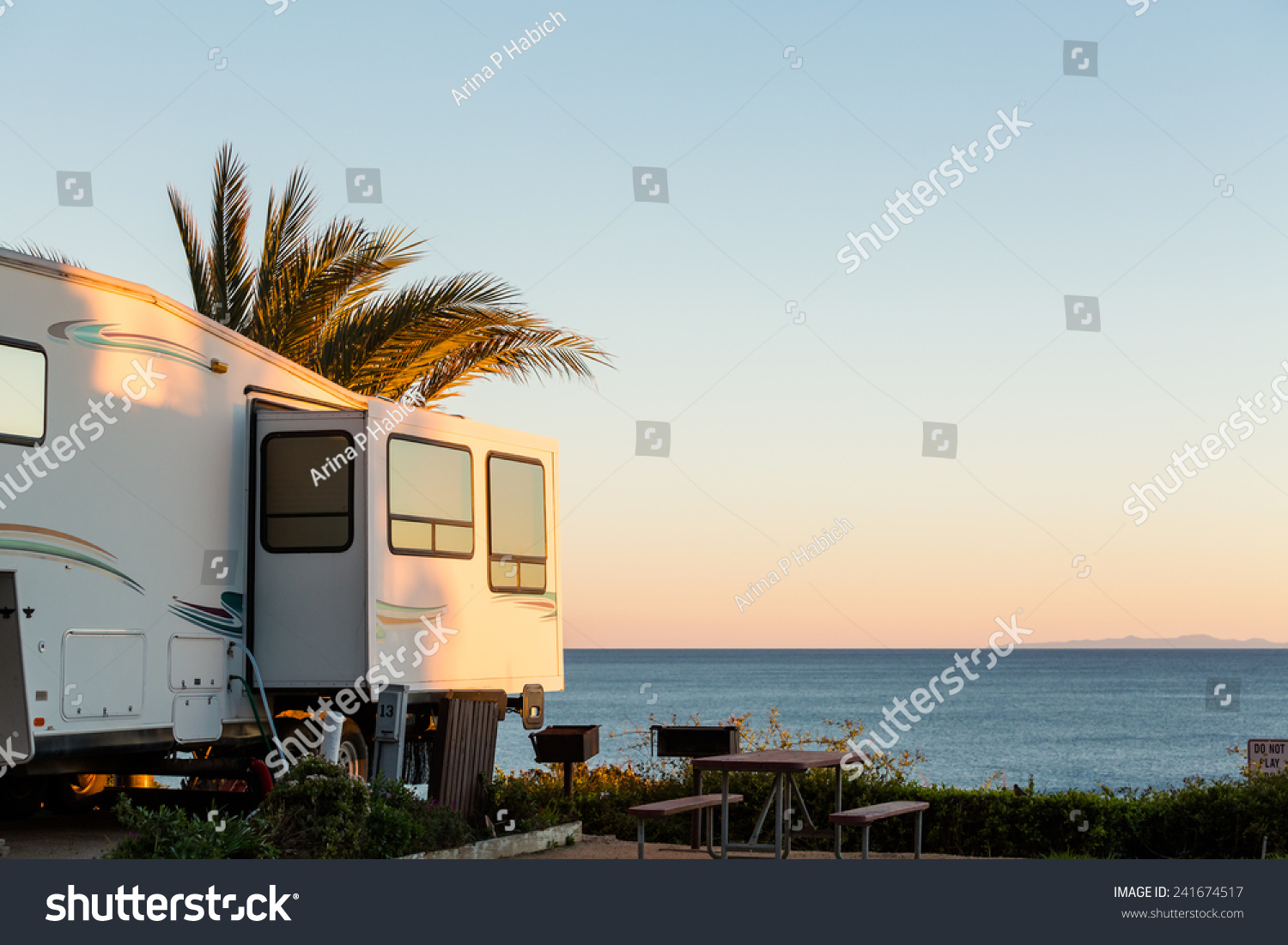 Winter Rv Camping On Cost California Stock Photo 241674517 Shutterstock