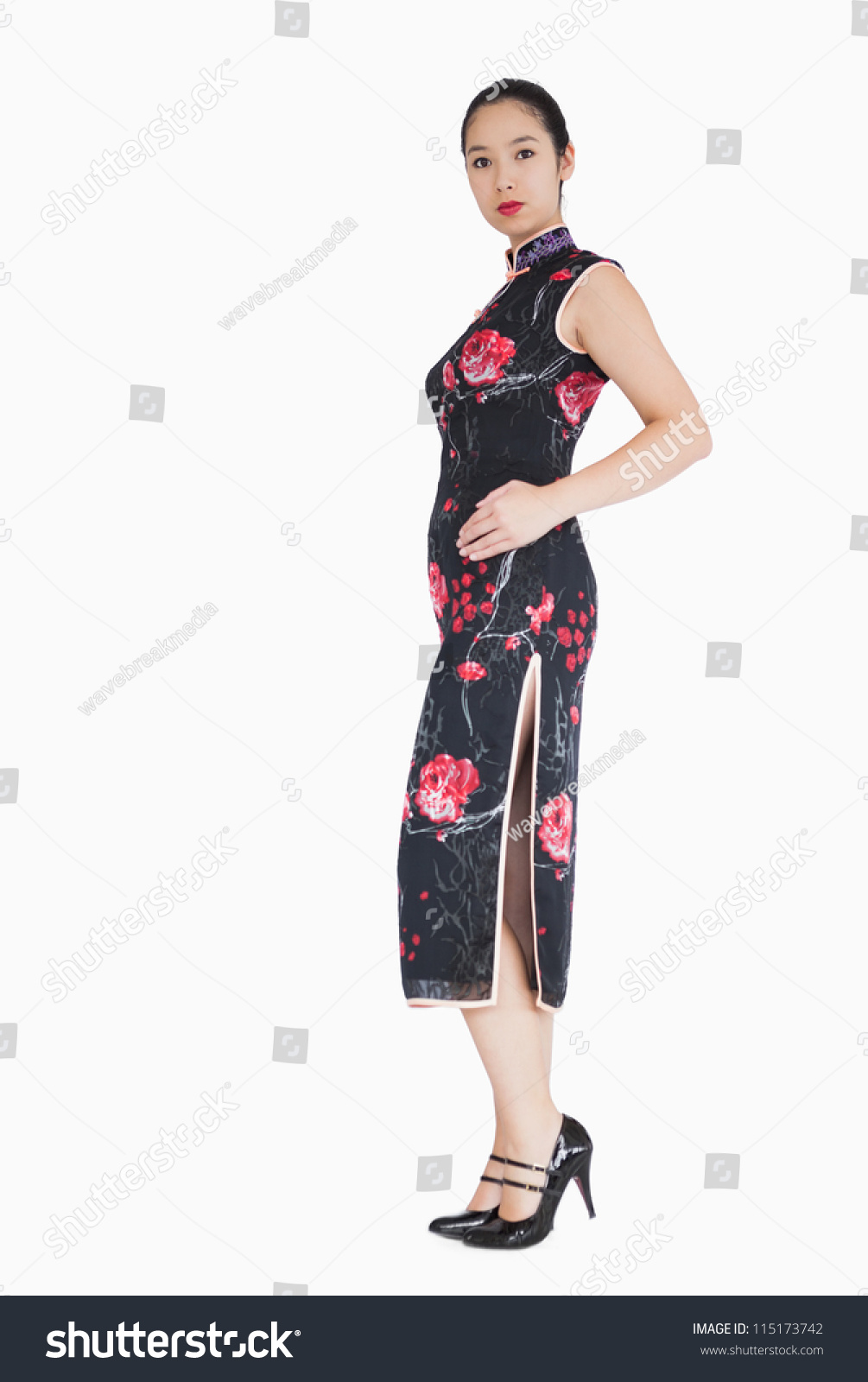 heels for traditional dress