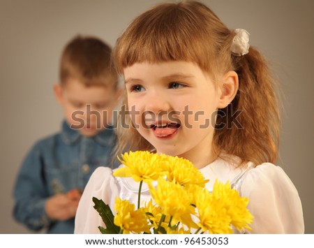 funny little couple with flowers
