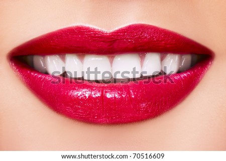 Woman smile with great teeth