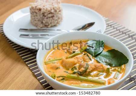 Pork curry with water spinach (Tae-pho soup)