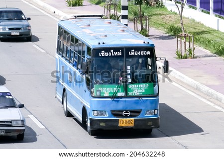 CHIANGMAI, THAILAND-JUNE 10 2007 :Bus route Chiangmai and hod distric, Budget fan bus. Photo at road no.106 about 5 km from downtown Chiangmai, thailand.