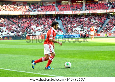LISBON, PORTUGAL - MAY 19: Sport Lisboa e Benfica team VS Moreirense team in the last game for National league .Salvio, SLB player during the game.  Lisbon - Portugal, 19 May 2013