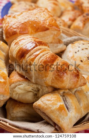Croissants, sesame buns and other puff pastry