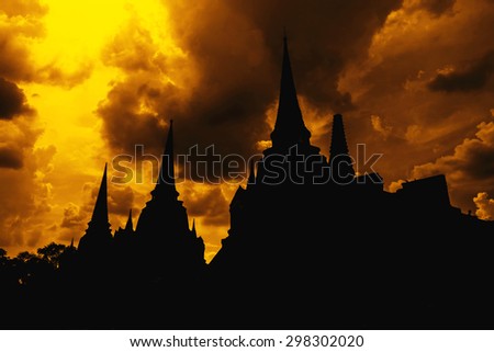 silhouette Thai old temple