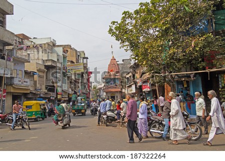 FEBRUARY 2, 2014, AHMEDABAD, GUJARAT, INDIA - Street scene
