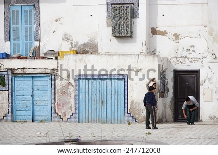 BIZERTE, TUNISIA - FEBRUARY 6: People in the medina of the city on February 6, 2009 in Bizerte, Tunisia. Bizerte is known as the oldest and most European city in Tunisia.