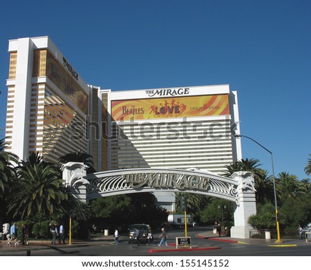LAS VEGAS, NEVADA - NOVEMBER 16: The Mirage Casino on the Las Vegas Strip on November 16, 2006 in Las Vegas. The Mirage is a 3 044 room hotel and casino resort built by developer Steve Wynn