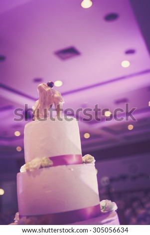 romance vintage cake for wedding celebration