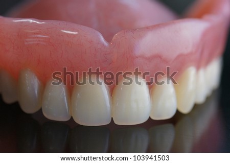 removable full denture made by resin