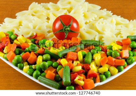 Pasta with vegetable mix