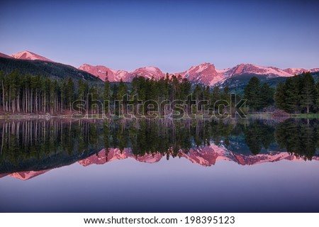sunrise at Sprague lake, Rocky Mountain National Park, Colorado, USA
