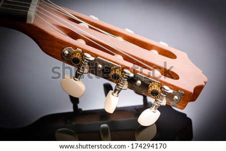 headstock guitar tuner