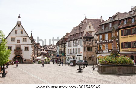 OBERNAI, FRANCE - MAY 11, 2015: Market square in the old center of Obernai, Bas-Rhin, Alsace, France