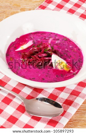 Cold vegetable soup with beet