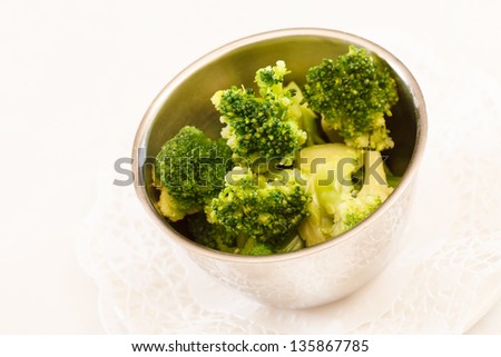 Steamed broccoli in a bowl