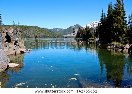 Sparks Lake (South Oregon)