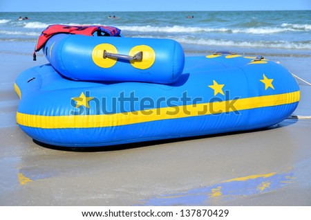 Inflatable for dragging by jet ski or speed boat